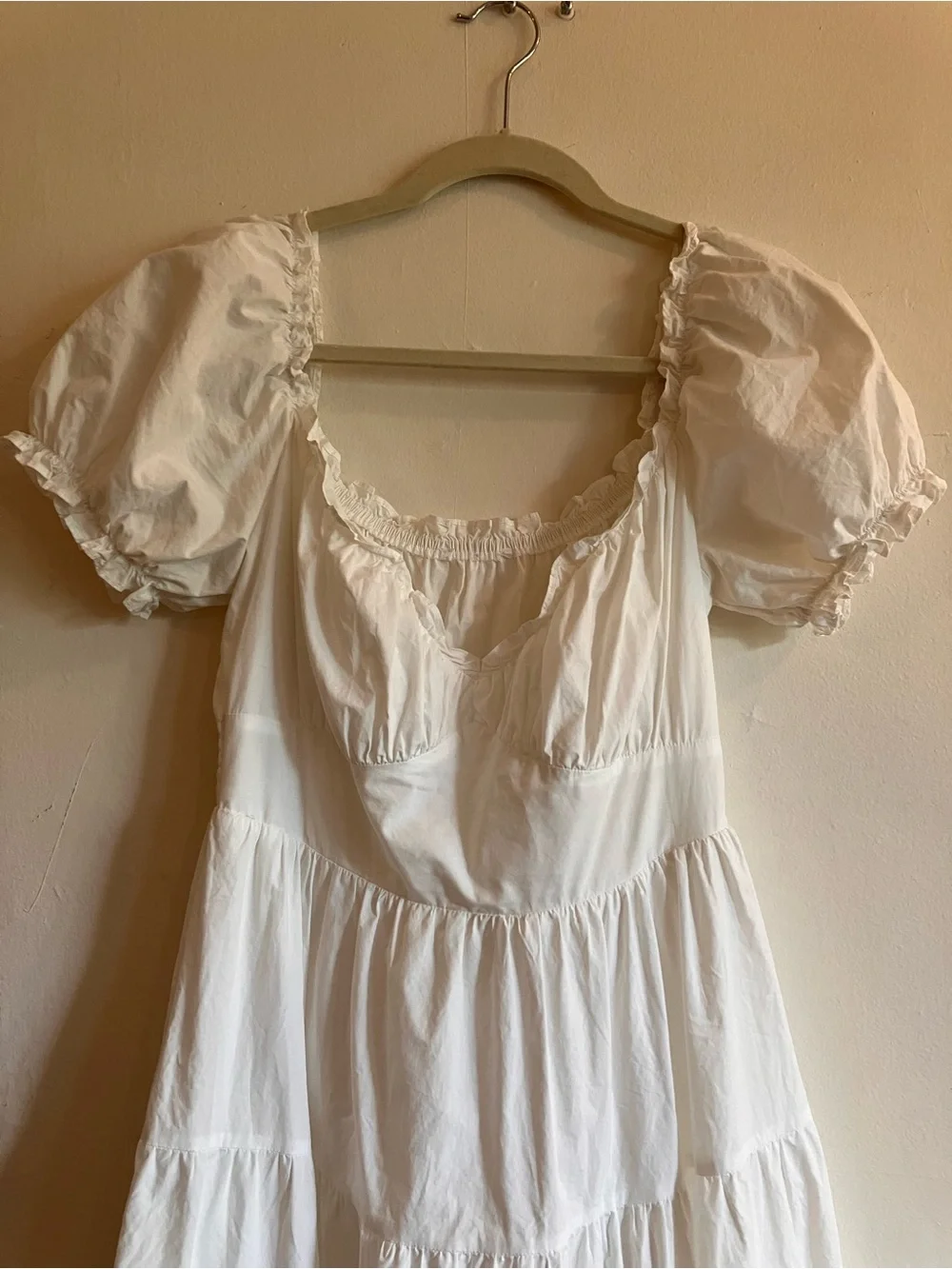ASTR The Label White Tiered Dress with Sweetheart Neckline Graduation Bridal - Picture 14 of 15